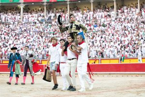 Colombo en la Feria de San Fermín 2024 con toros de Miura